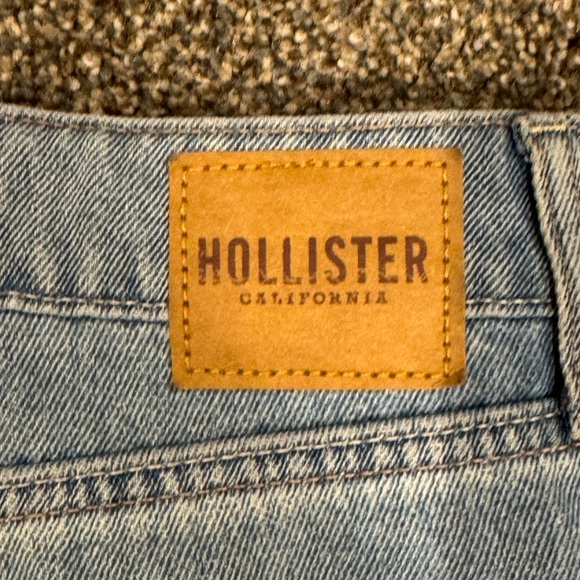 Hollister Light Blue Women Jeans Ultra High Rise Baggy size 4R/27R inseam 30” - Picture 12 of 12